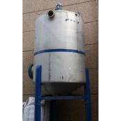 Cuve inox verticale agitée env. 10000 Litres